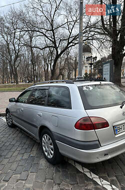 Універсал Toyota Avensis 2000 в 
