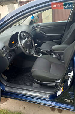 Универсал Toyota Avensis 2006 в 