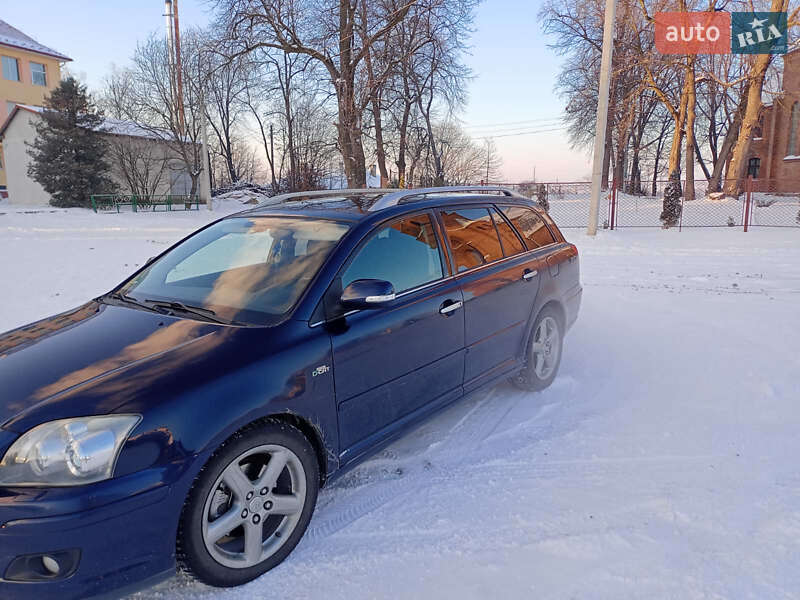 Універсал Toyota Avensis 2006 в Івано-Франківську