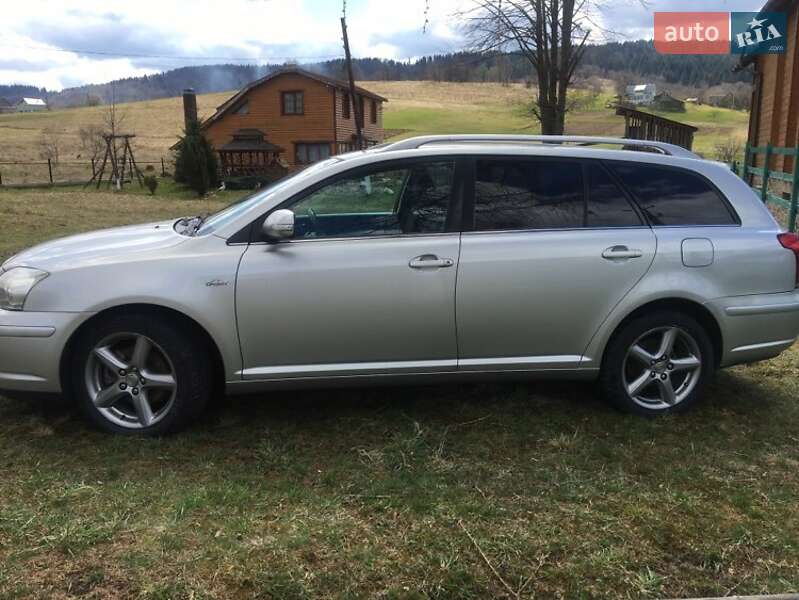 Універсал Toyota Avensis 2006 в Бориславі