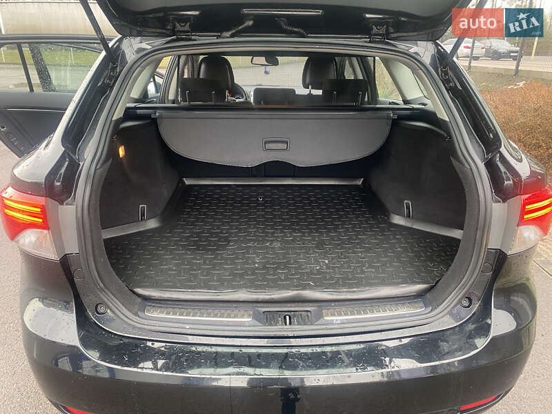 Універсал Toyota Avensis 2012 в Ковелі