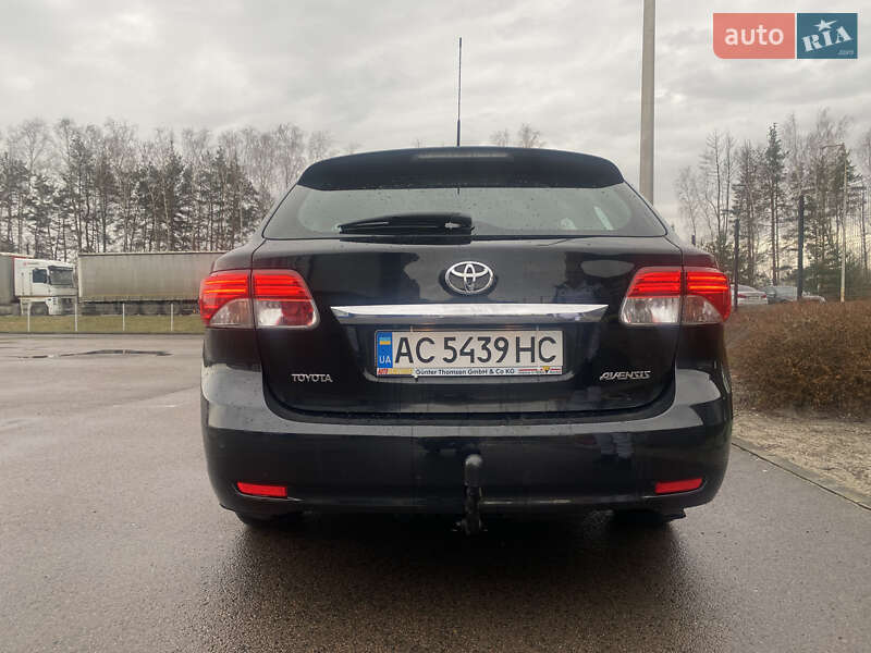 Універсал Toyota Avensis 2012 в Ковелі