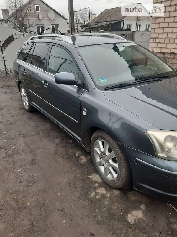 Універсал Toyota Avensis 2005 в П'ятихатках