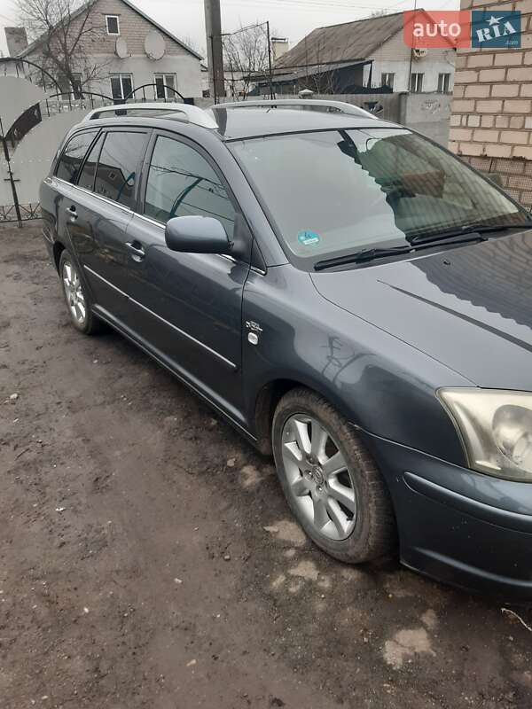 Toyota Avensis 2005