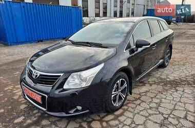 Универсал Toyota Avensis 2011 в Полтаве