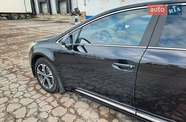 Универсал Toyota Avensis 2011 в Полтаве