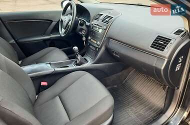 Универсал Toyota Avensis 2011 в Полтаве