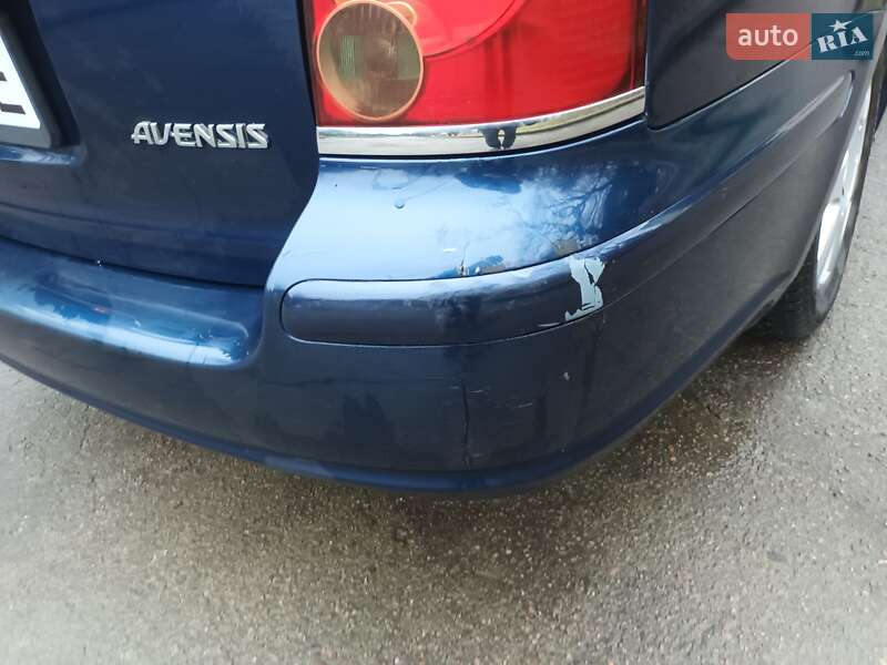 Універсал Toyota Avensis 2003 в Рівному