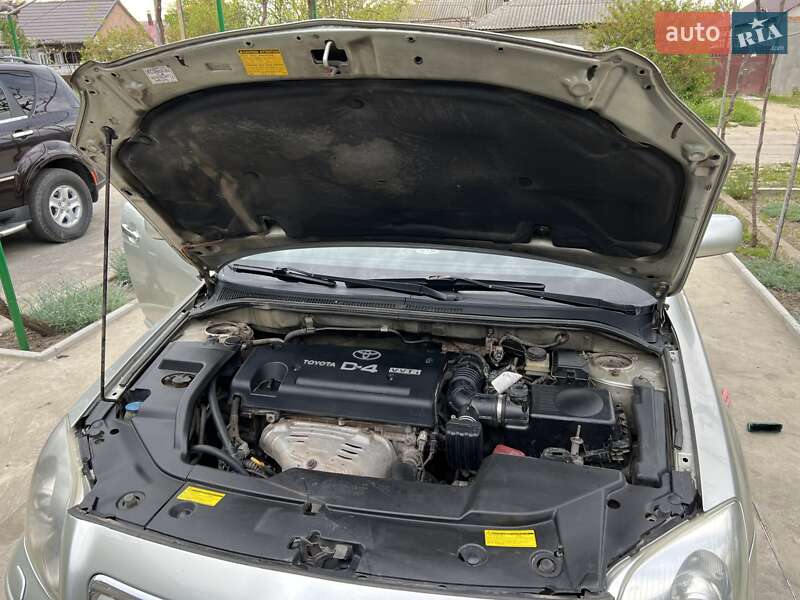 Седан Toyota Avensis 2003 в Болграде фото 13 Седан Toyota Avensis 2003 в Болграде