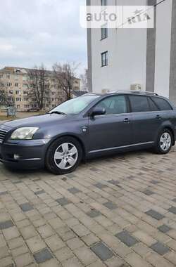 Універсал Toyota Avensis 2005 в Рівному