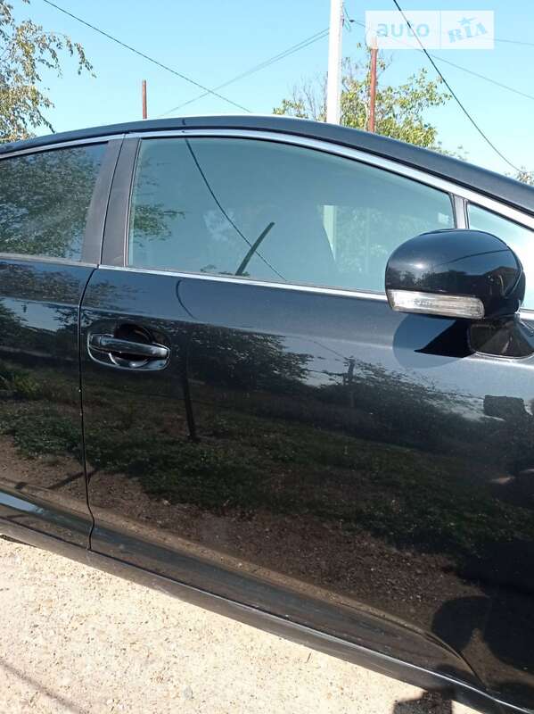 Универсал Toyota Avensis 2008 в Беляевке