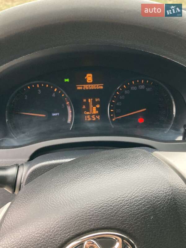 Универсал Toyota Avensis 2010 в Трускавце