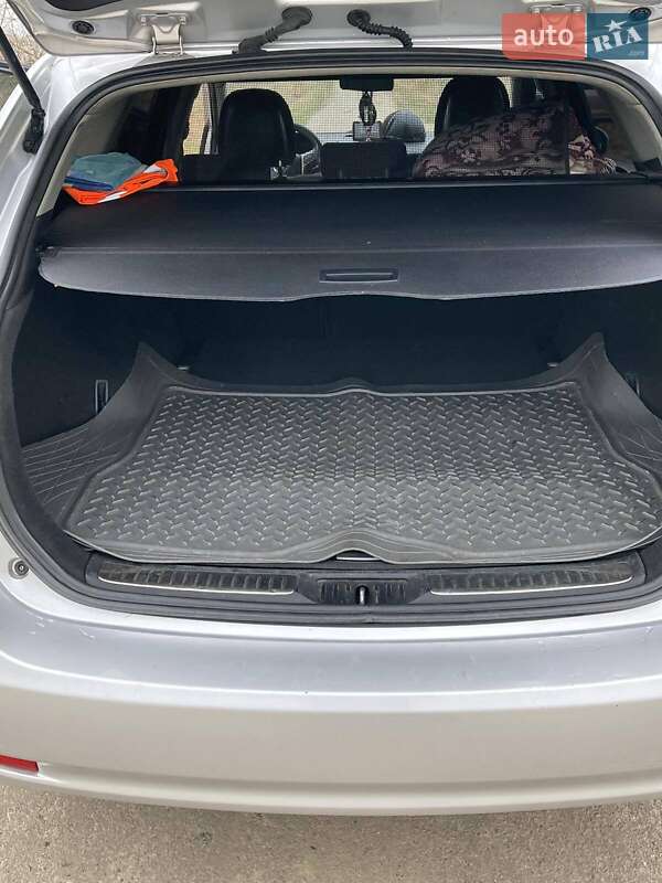 Универсал Toyota Avensis 2010 в Трускавце