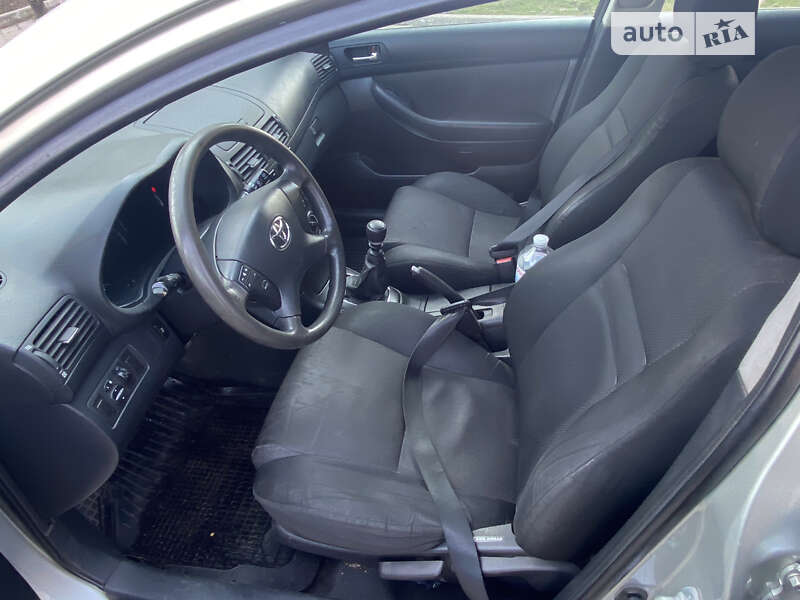 Ліфтбек Toyota Avensis 2007 в Новому Бузі