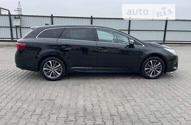 Универсал Toyota Avensis 2017 в Рожище