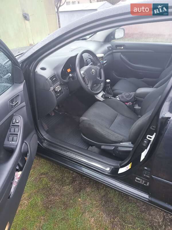 Универсал Toyota Avensis 2007 в Бучаче