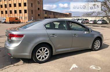 Седан Toyota Avensis 2011 в Умани