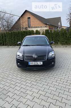 Седан Toyota Avensis 2007 в Виннице