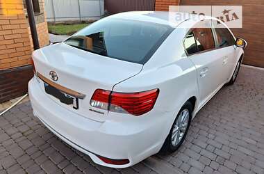 Седан Toyota Avensis 2013 в Виннице