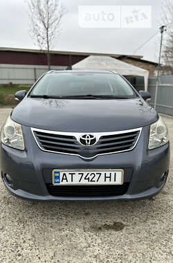 Універсал Toyota Avensis 2009 в Долині