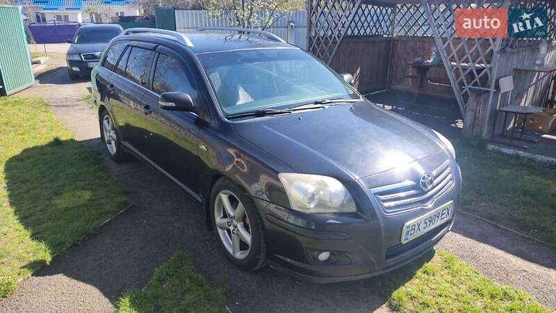 Универсал Toyota Avensis 2007 в Шепетовке