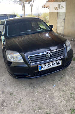 Седан Toyota Avensis 2003 в Кременце