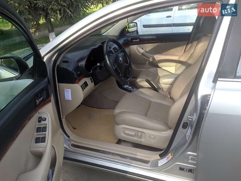 Универсал Toyota Avensis 2006 в 
