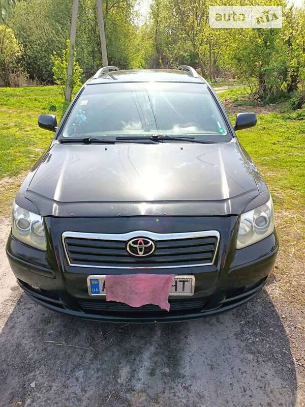 Универсал Toyota Avensis 2004 в Белой Церкви