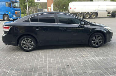 Седан Toyota Avensis 2012 в Херсоне