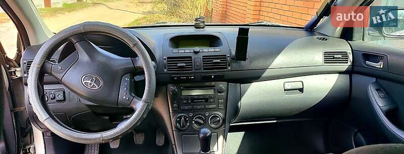 Toyota Avensis 2003 Toyota Avensis 2003