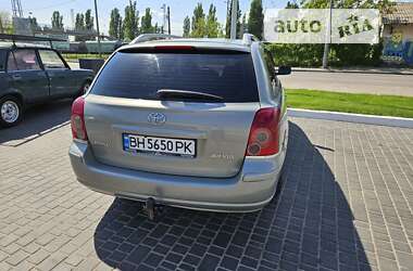 Универсал Toyota Avensis 2004 в Одессе