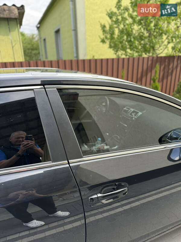 Универсал Toyota Avensis 2012 в Сосновке