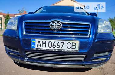 Лифтбек Toyota Avensis 2003 в Коростене