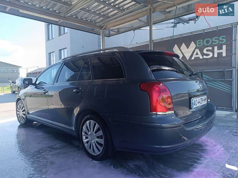 Универсал Toyota Avensis 2005 в Виноградове
