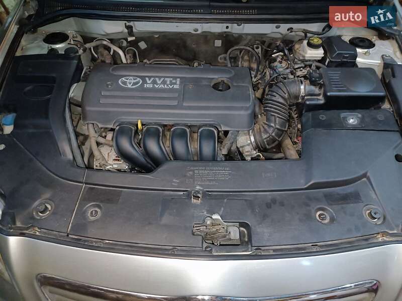 Универсал Toyota Avensis 2004 в Одессе