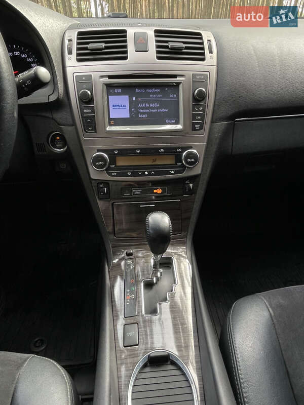 Универсал Toyota Avensis 2012 в Краматорске