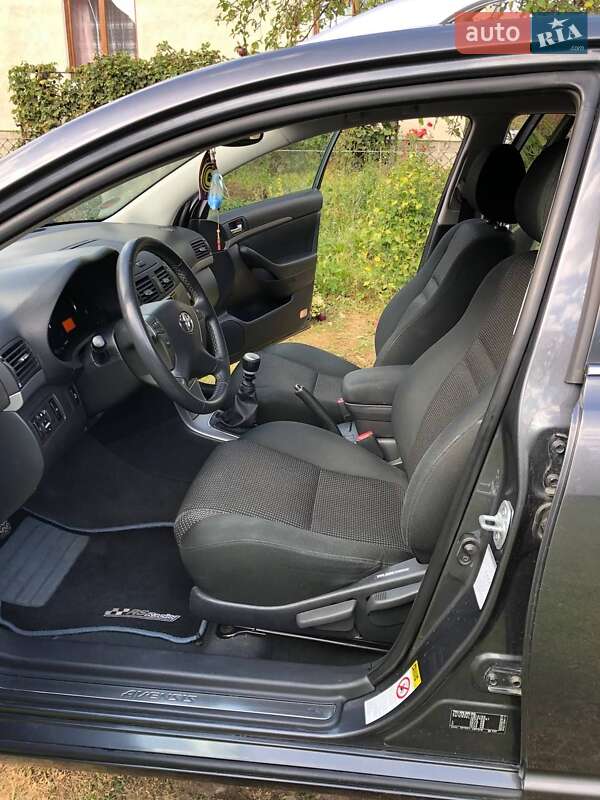 Универсал Toyota Avensis 2006 в Дрогобыче