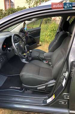 Универсал Toyota Avensis 2006 в 