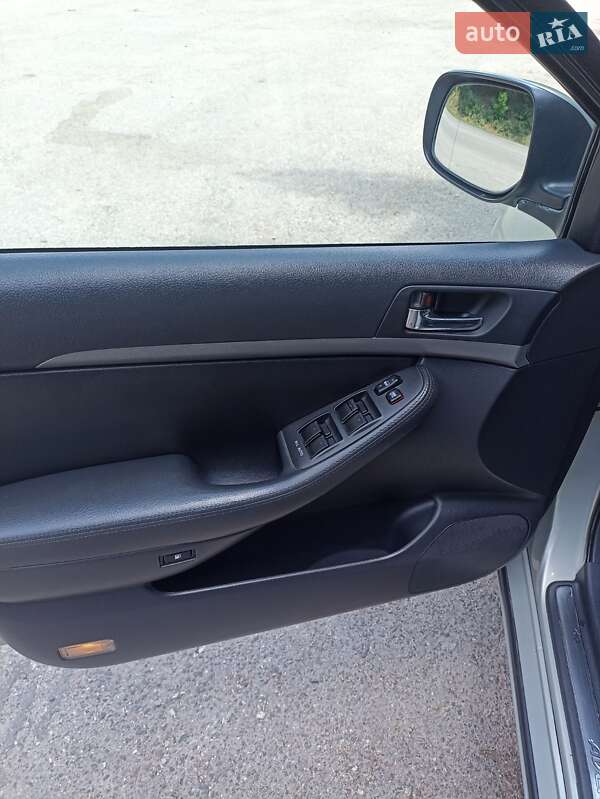 Седан Toyota Avensis 2007 в Могилев-Подольске