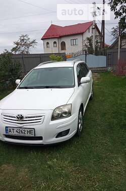 Універсал Toyota Avensis 2008 в Надвірній