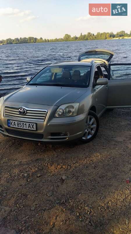 Toyota Avensis 2005