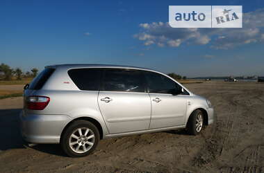 Универсал Toyota Avensis 2004 в Одессе