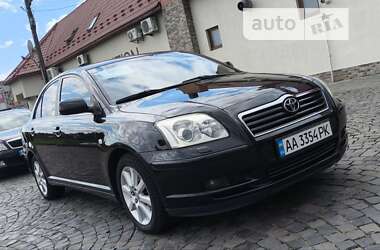 Седан Toyota Avensis 2005 в Мукачевому