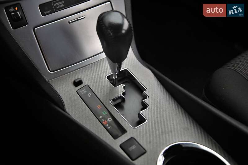 Седан Toyota Avensis 2012 в Харкові