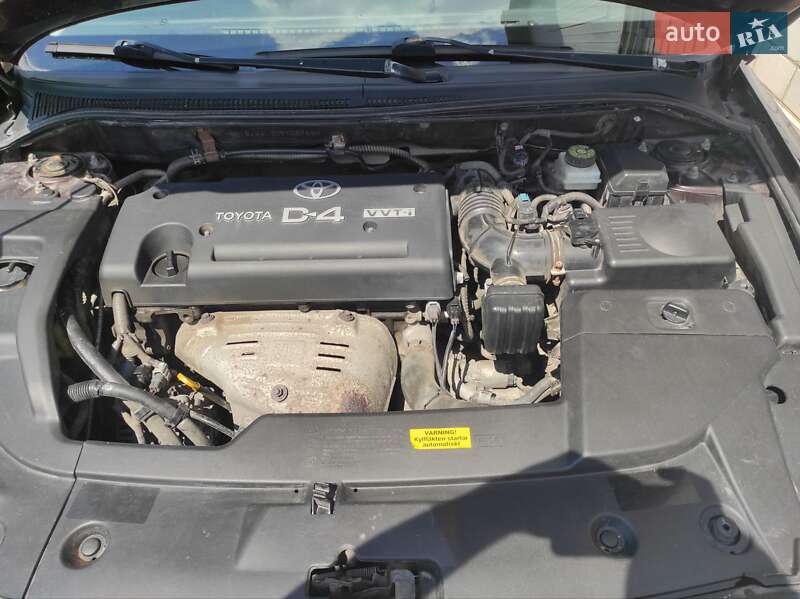 Универсал Toyota Avensis 2007 в Умани