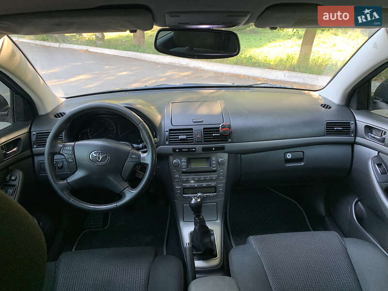 Універсал Toyota Avensis 2007 в Хмільнику