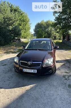 Седан Toyota Avensis 2007 в Калиновке