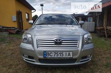 Седан Toyota Avensis 2004 в Львове