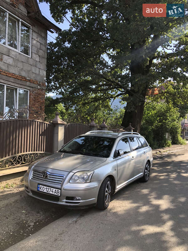 Toyota Avensis 2004