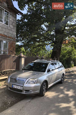 Универсал Toyota Avensis 2004 в 